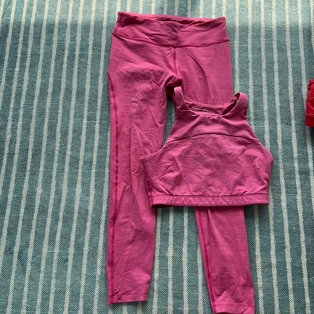 Outdoor voices tech sweat pink set in small